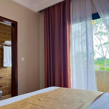 Sky Kenako Hotel Kribi Luaran gambar