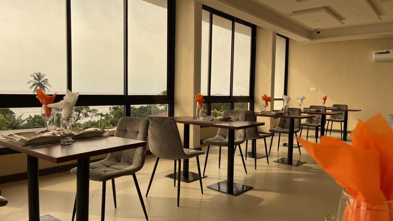 Sky Kenako Hotel Kribi Luaran gambar