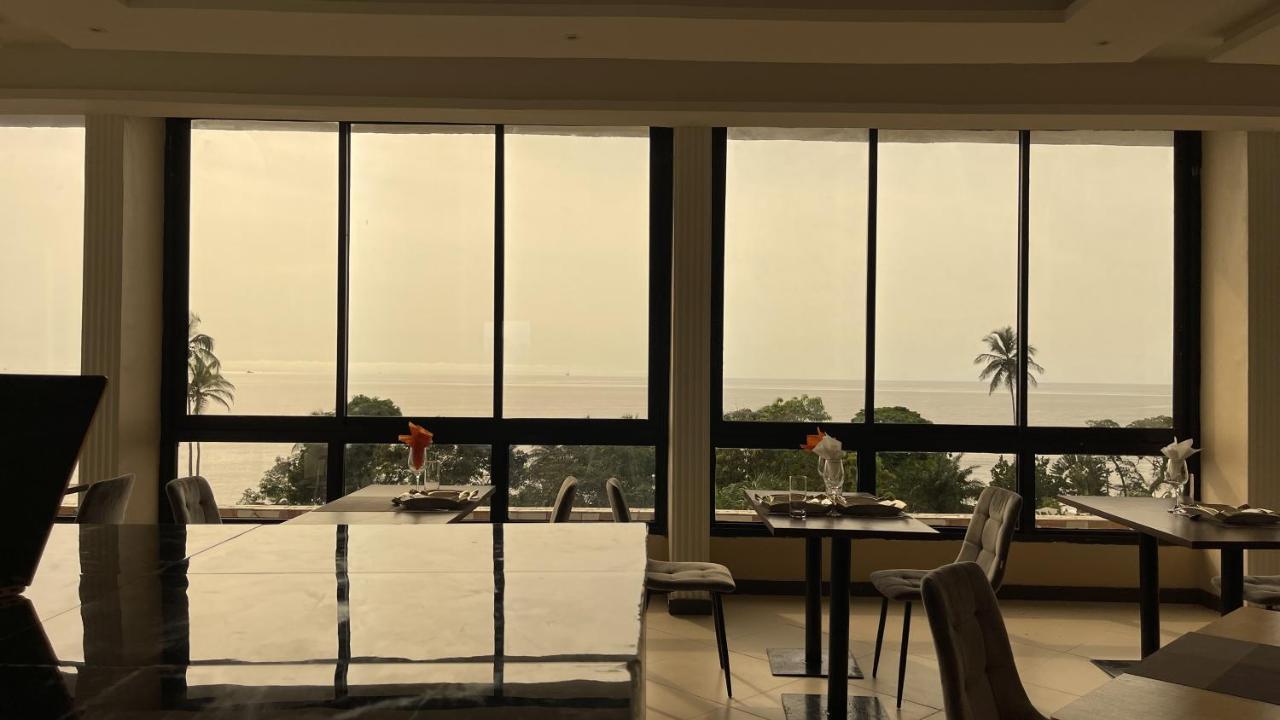 Sky Kenako Hotel Kribi Luaran gambar